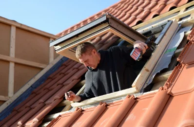 Pose de fenêtres de toit Velux à Housseras